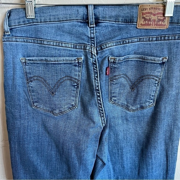 Levi’s Classic Boot Cut Denim‎ Jeans - Picture 5 of 9